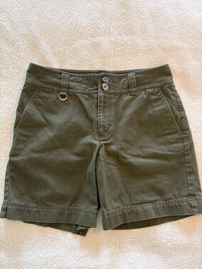 Ralph Lauren Olive Green Chino Shorts Size 4 Inseam 7”
